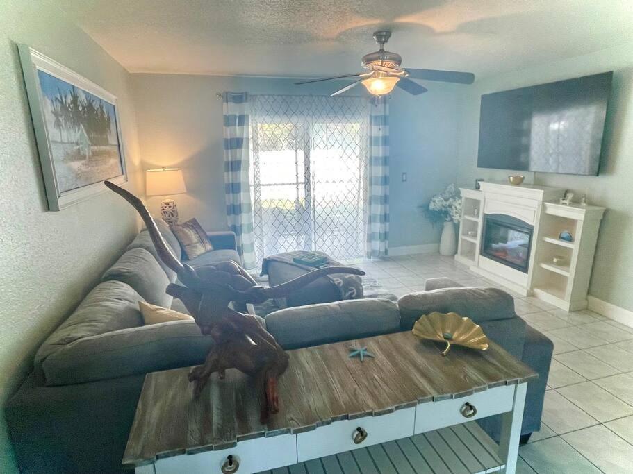 Sparkling 2Bed 1Bath Beach Home - Unit 214 Cocoa Beach Εξωτερικό φωτογραφία